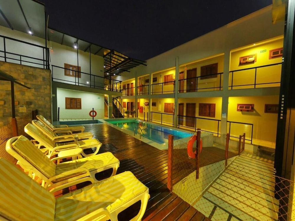 Clh Suites Bonito 33/50