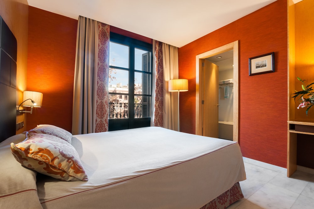 Medinaceli Hotel 36/80
