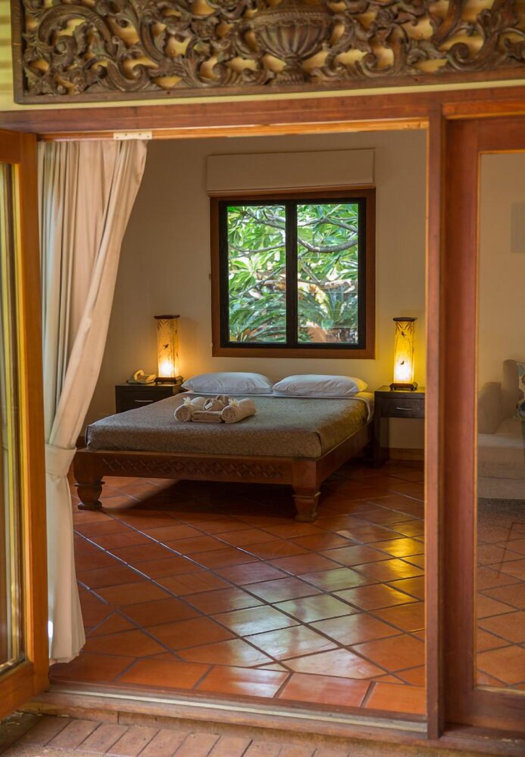 Studio, Villa