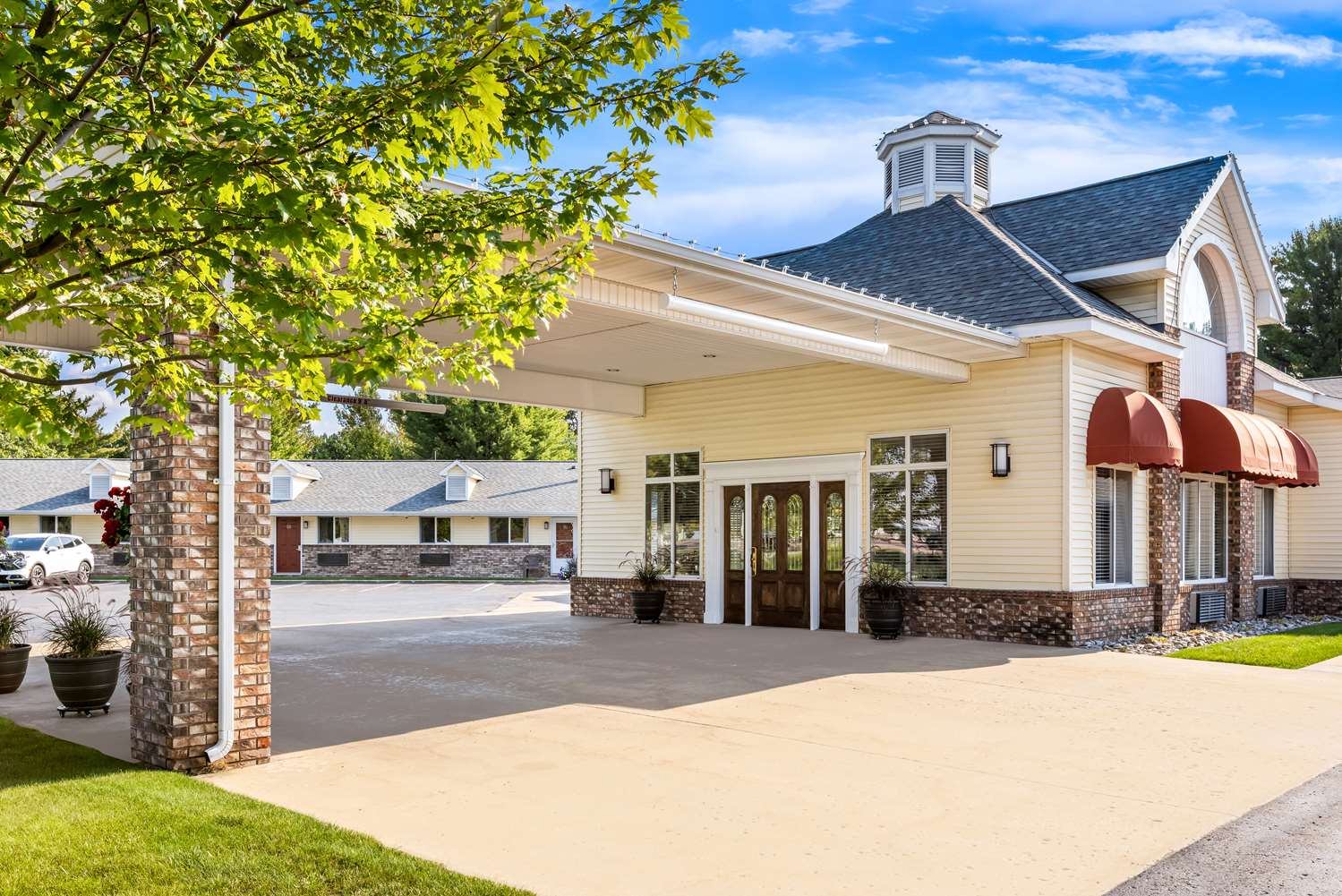 Best Western Of Harbor Springs 35/35