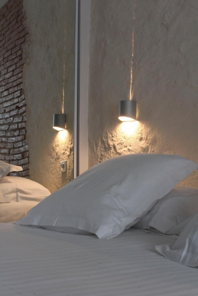 غرفة رومانسية بسرير مزدوج، HOTEL DE LA COURONNE 5/6