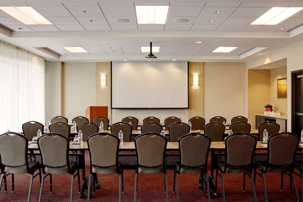 Hyatt Place New York/Yonkers 59/66