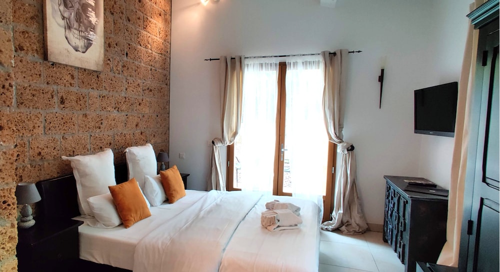 Maison Prestige Roberto Geissini 8/50