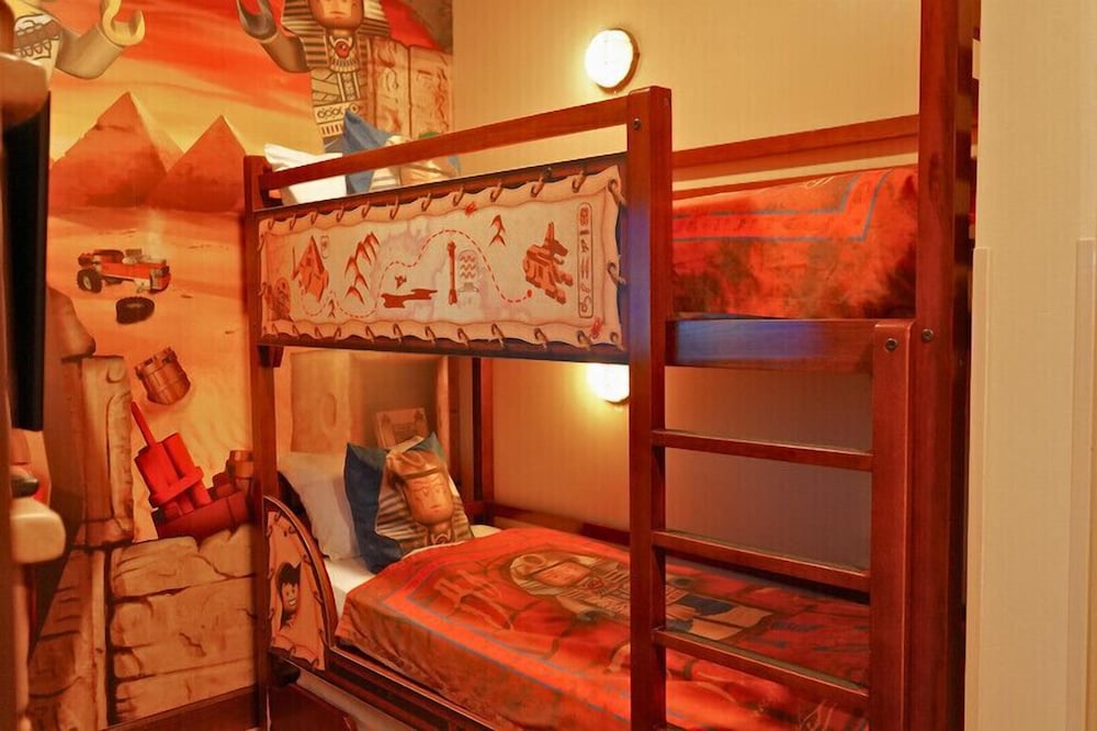 Legoland Hotel 12/38