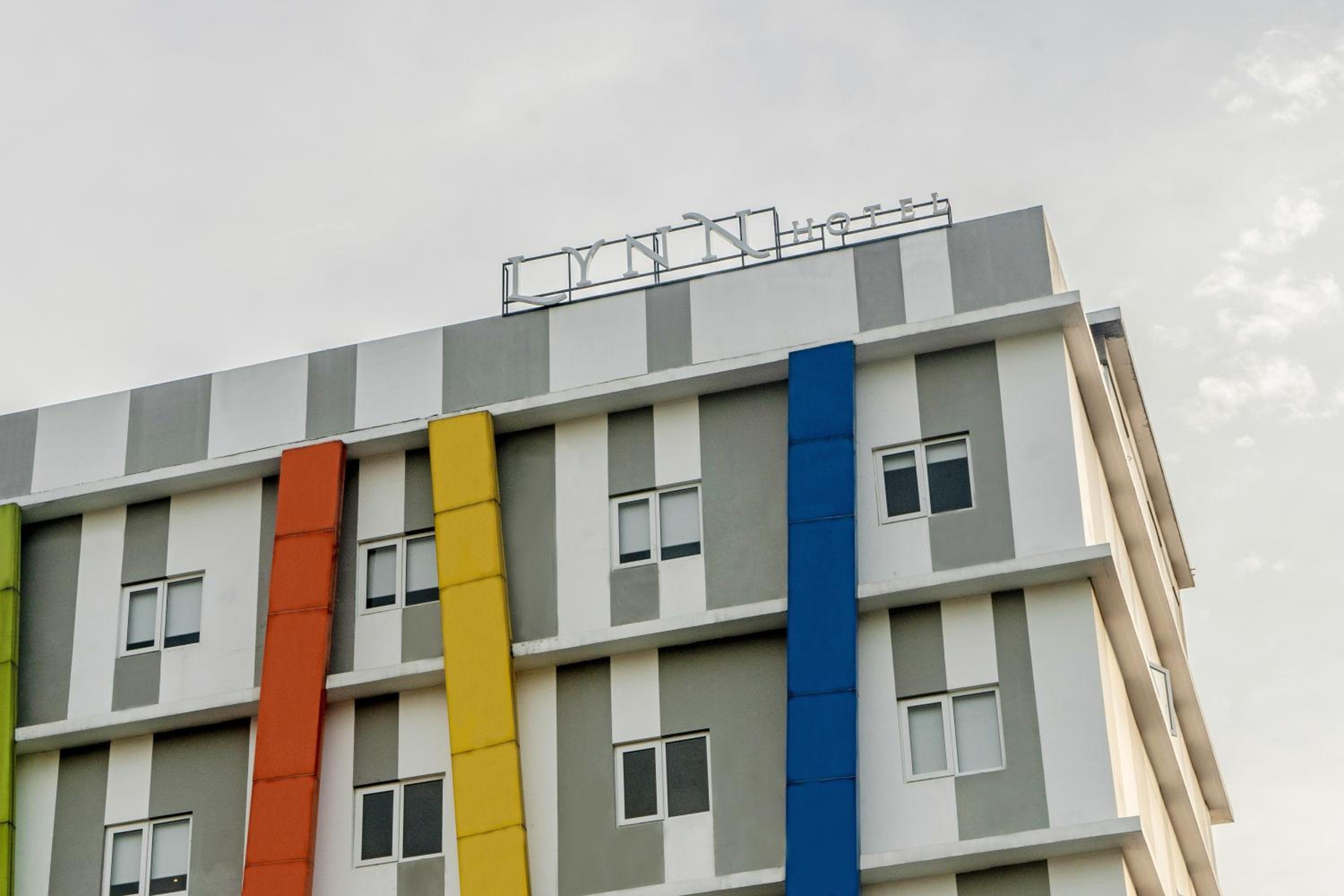 Lynn Hotel Serang 1/43