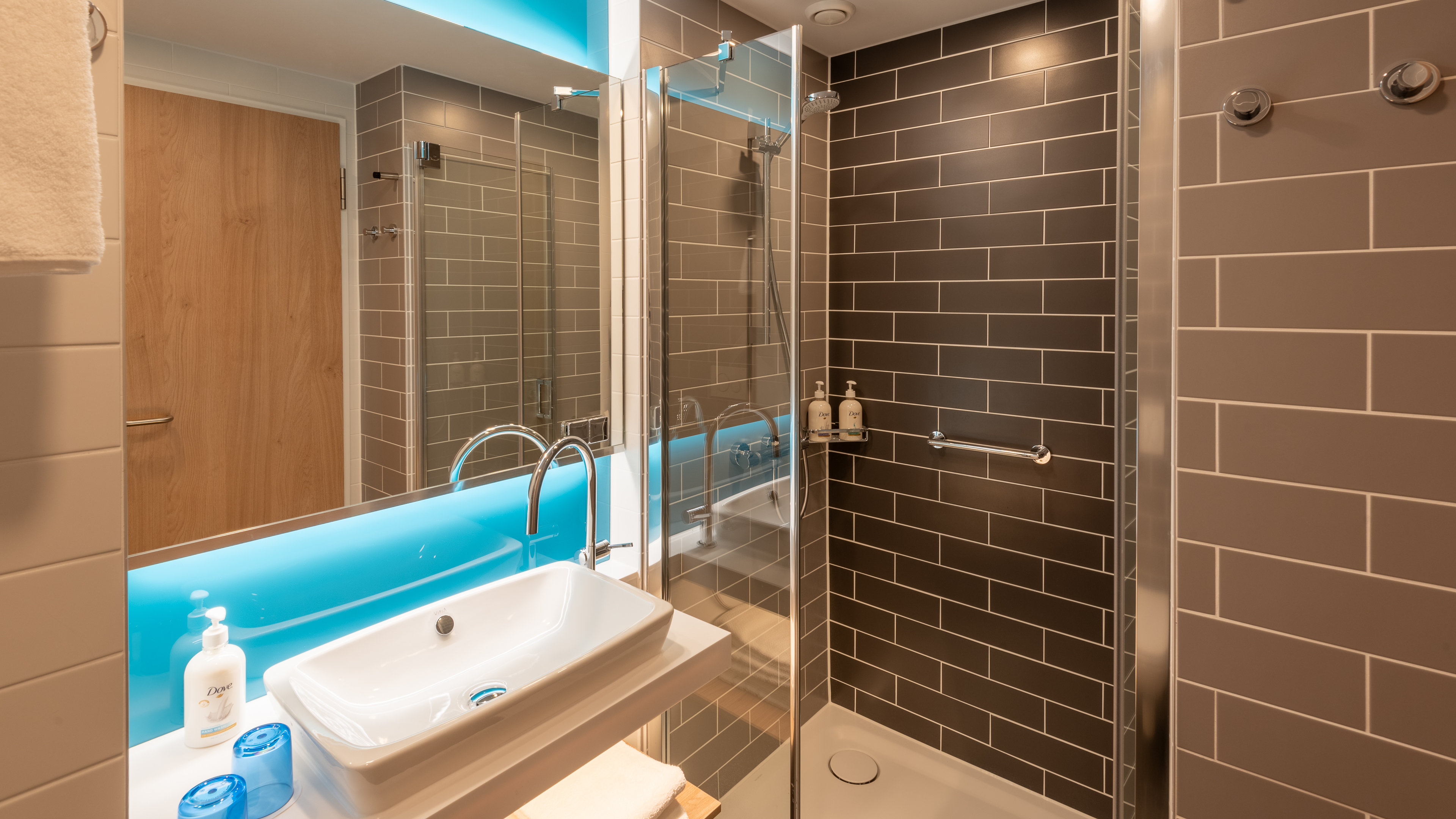 Holiday Inn Express Hamburg South A7/As42 by IHG 48/50