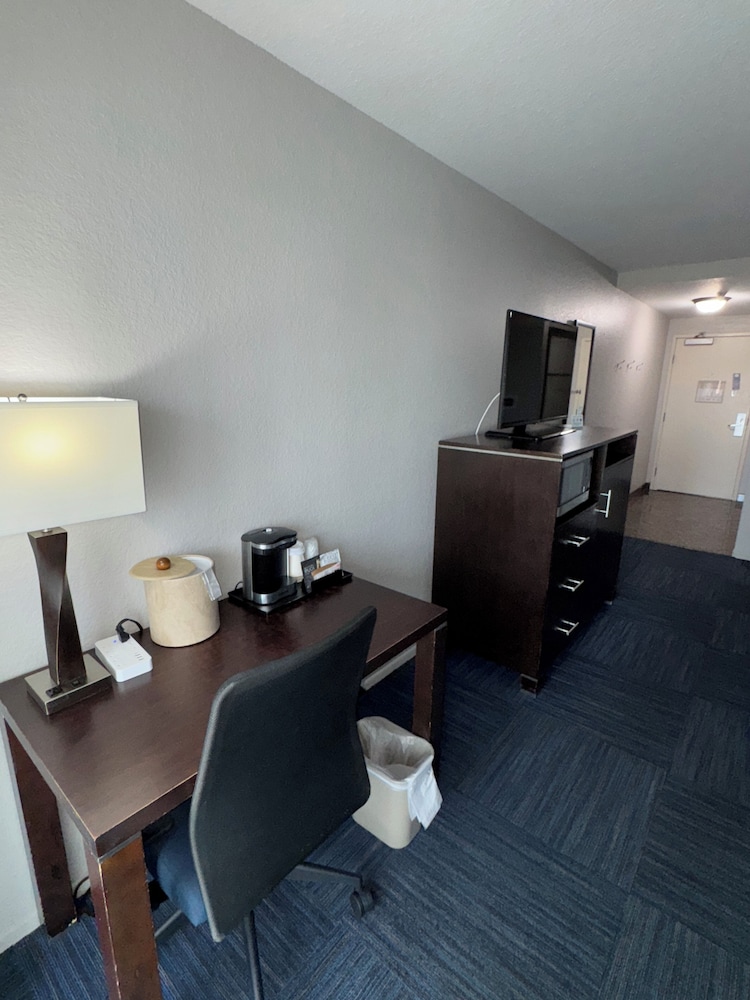 Pacific Inn 58/65