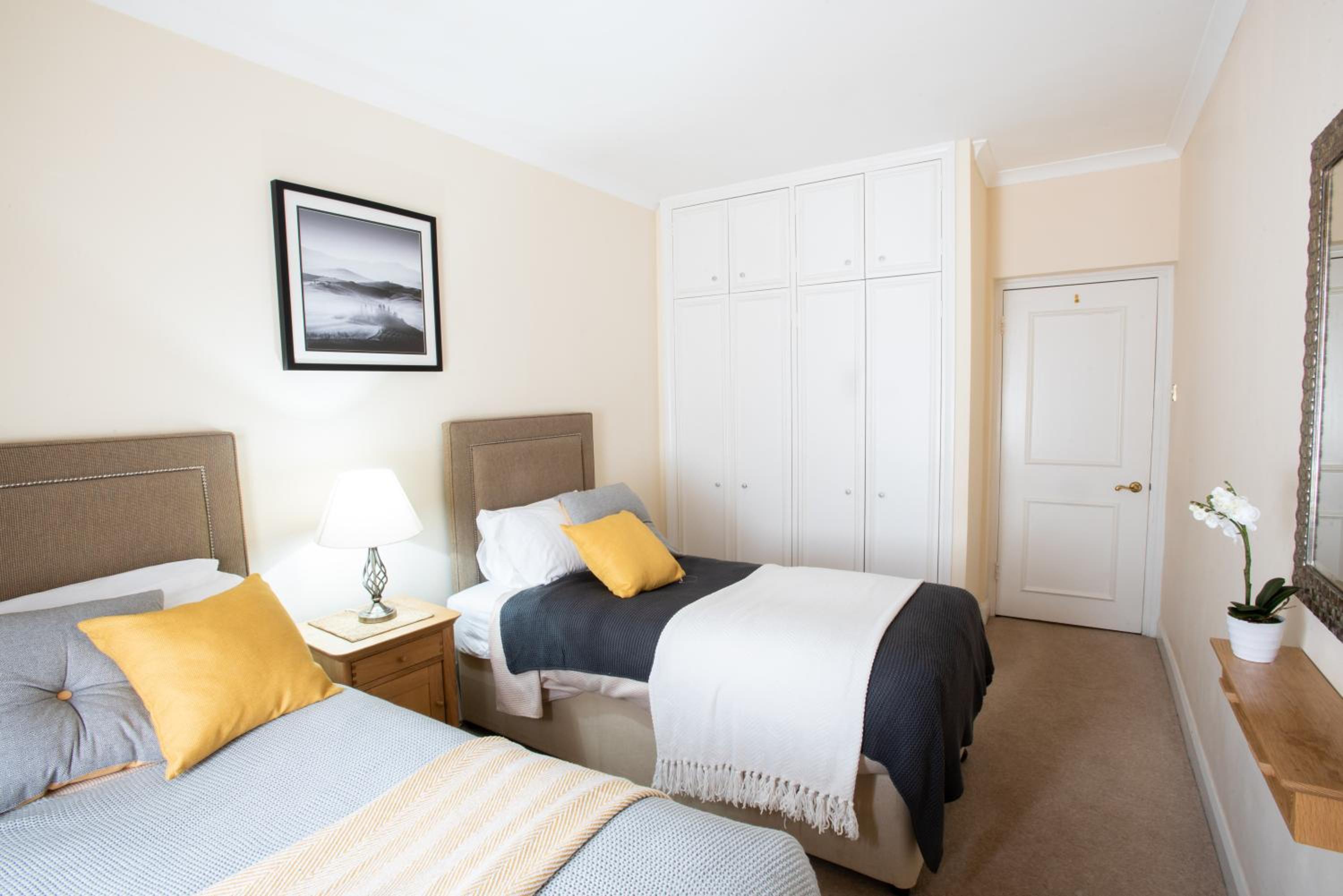 2 Bedrooms, Luxury, Apartment