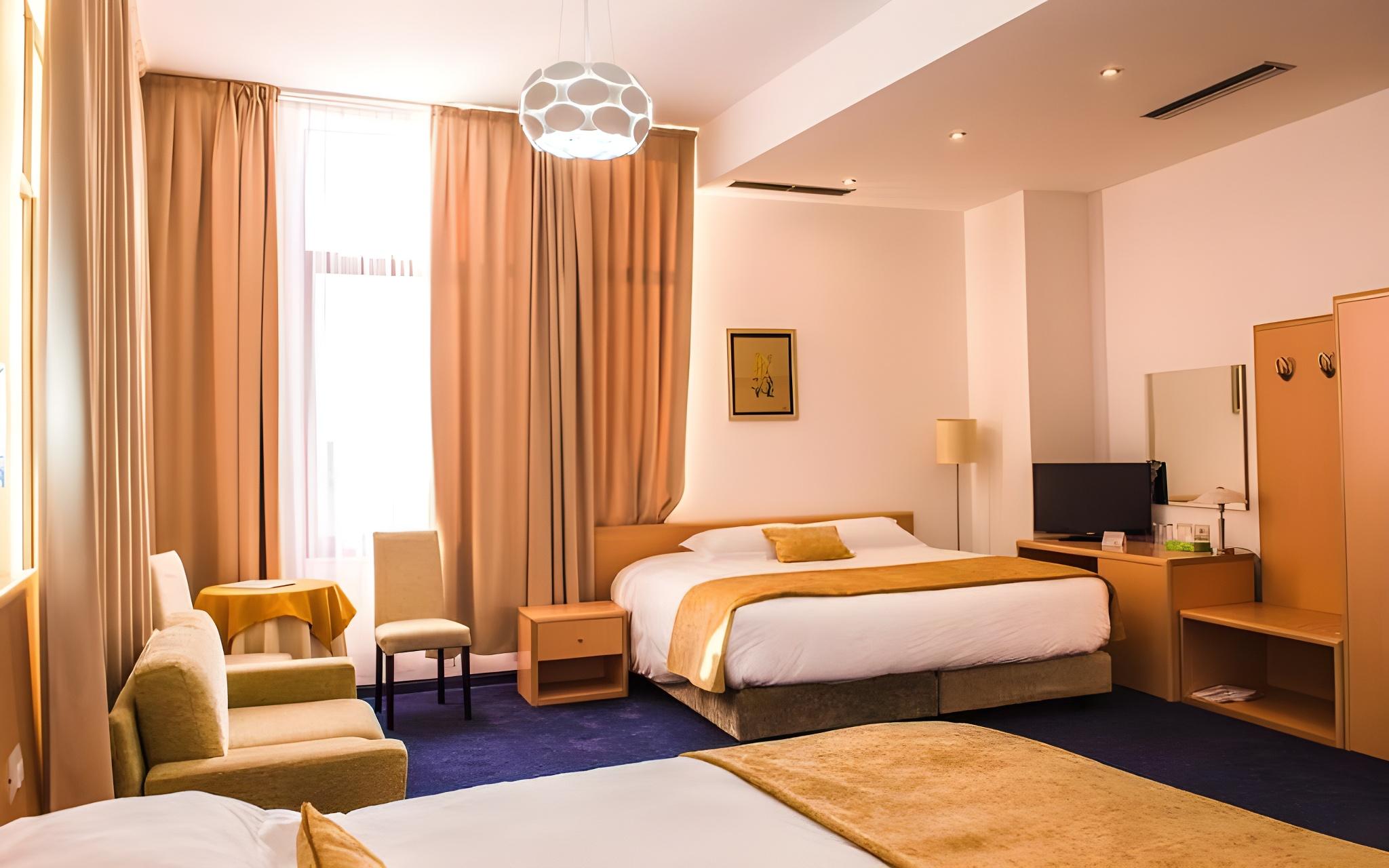 SUPERIOR DOUBLE ROOM