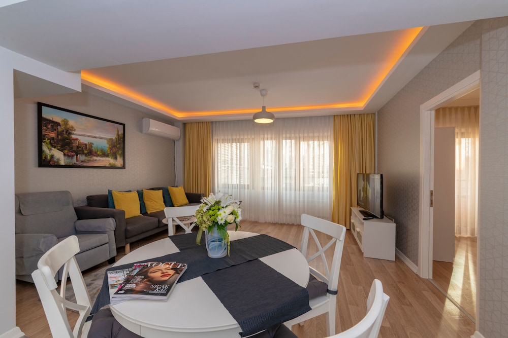 Feri Suites 31/50
