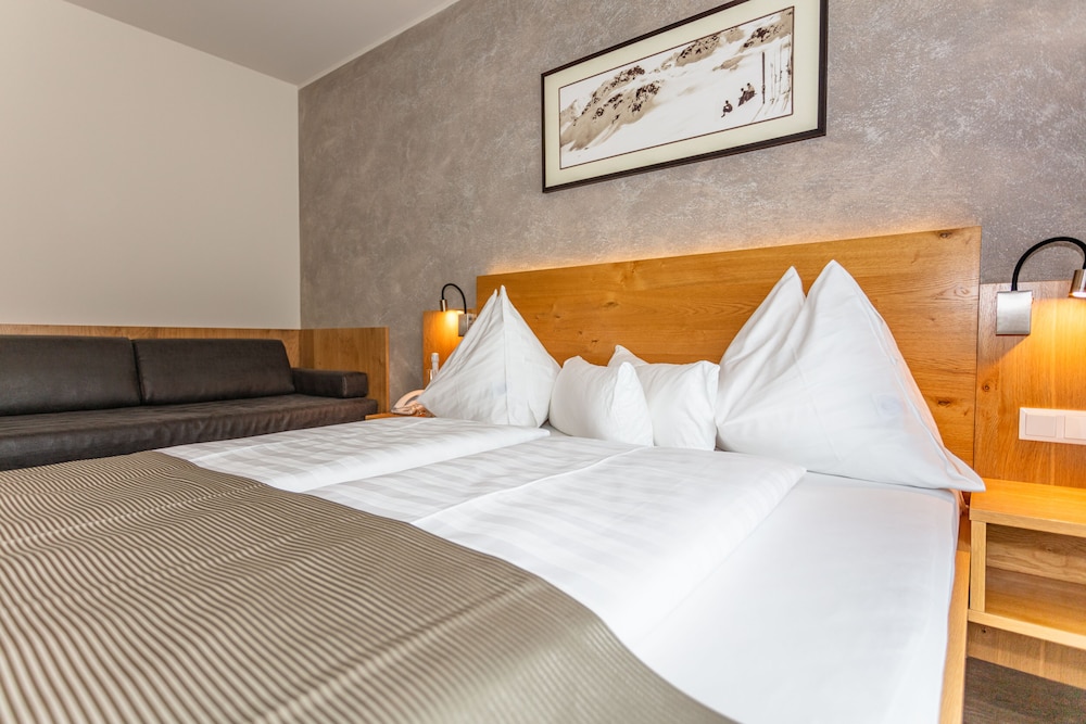 HOTEL ALMRAUSCH 15/69