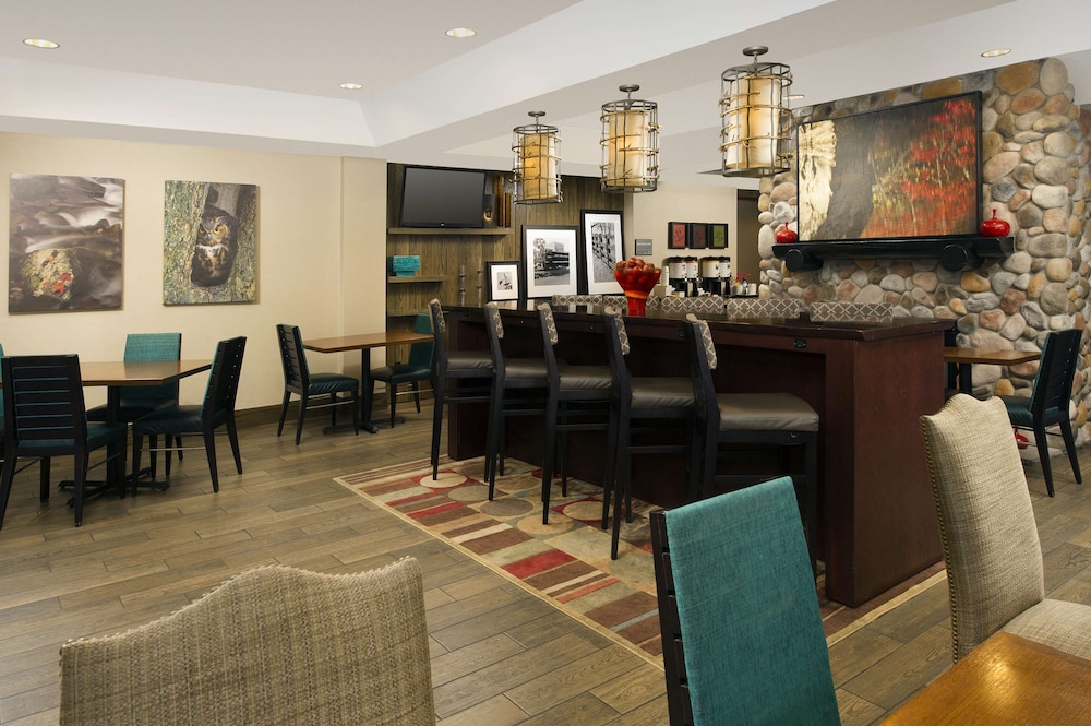 Hampton Inn Kansas City The Legends 29/36