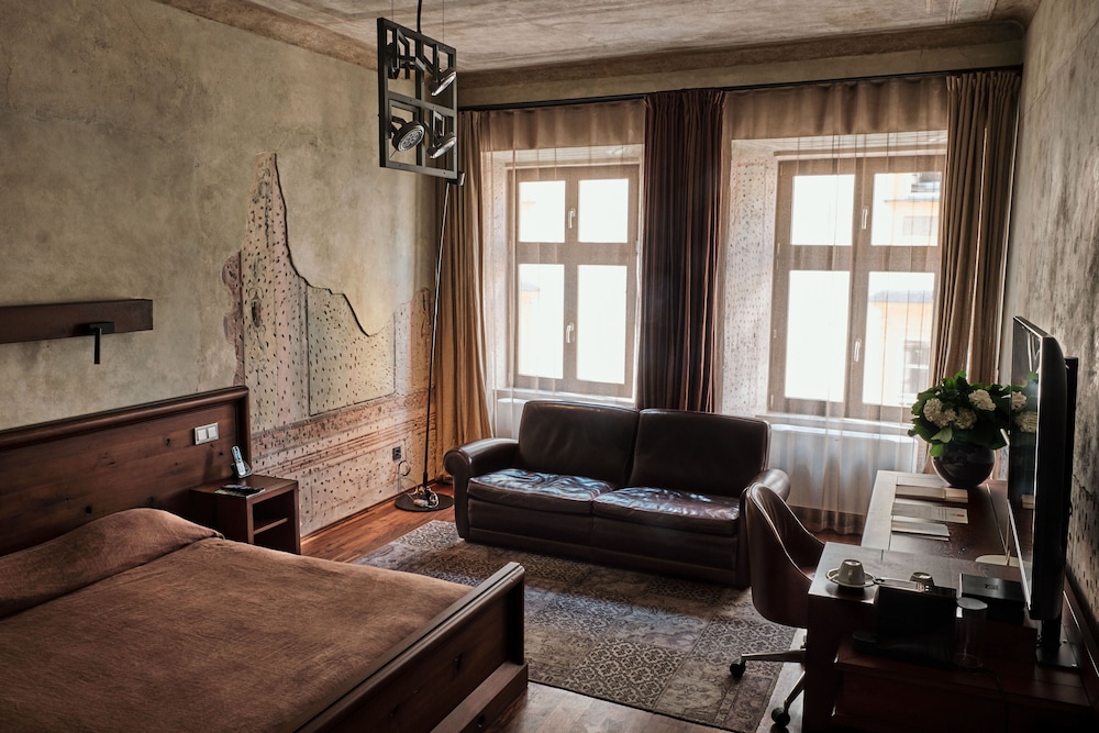Hotel Stary. 51/71