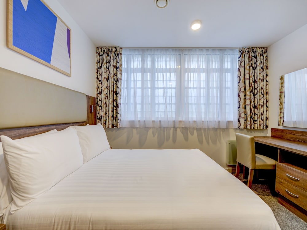 Standard, Double Bed