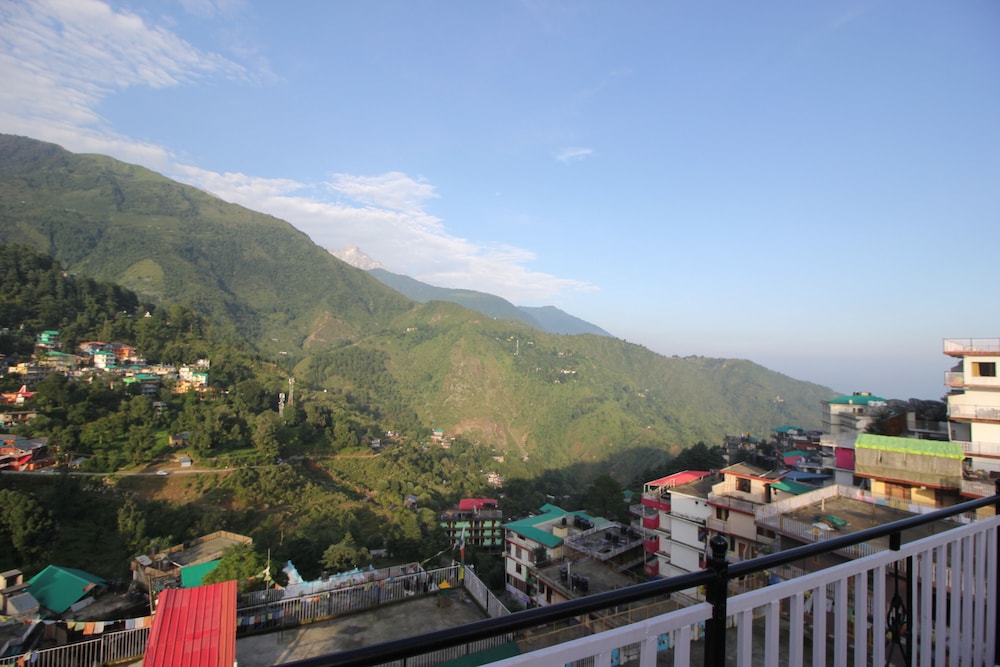 Hotel Mount View 33/40
