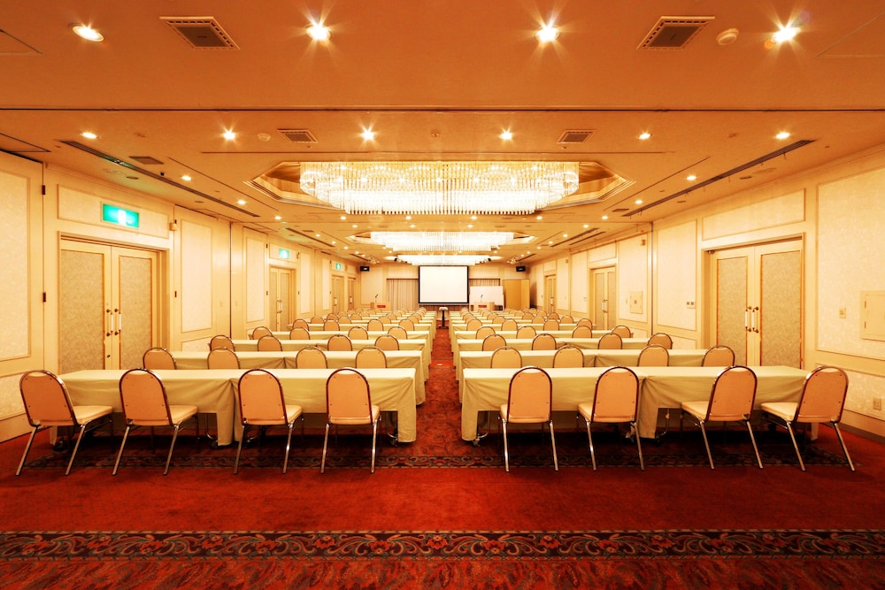 Nest Hotel Matsuyama 62/68