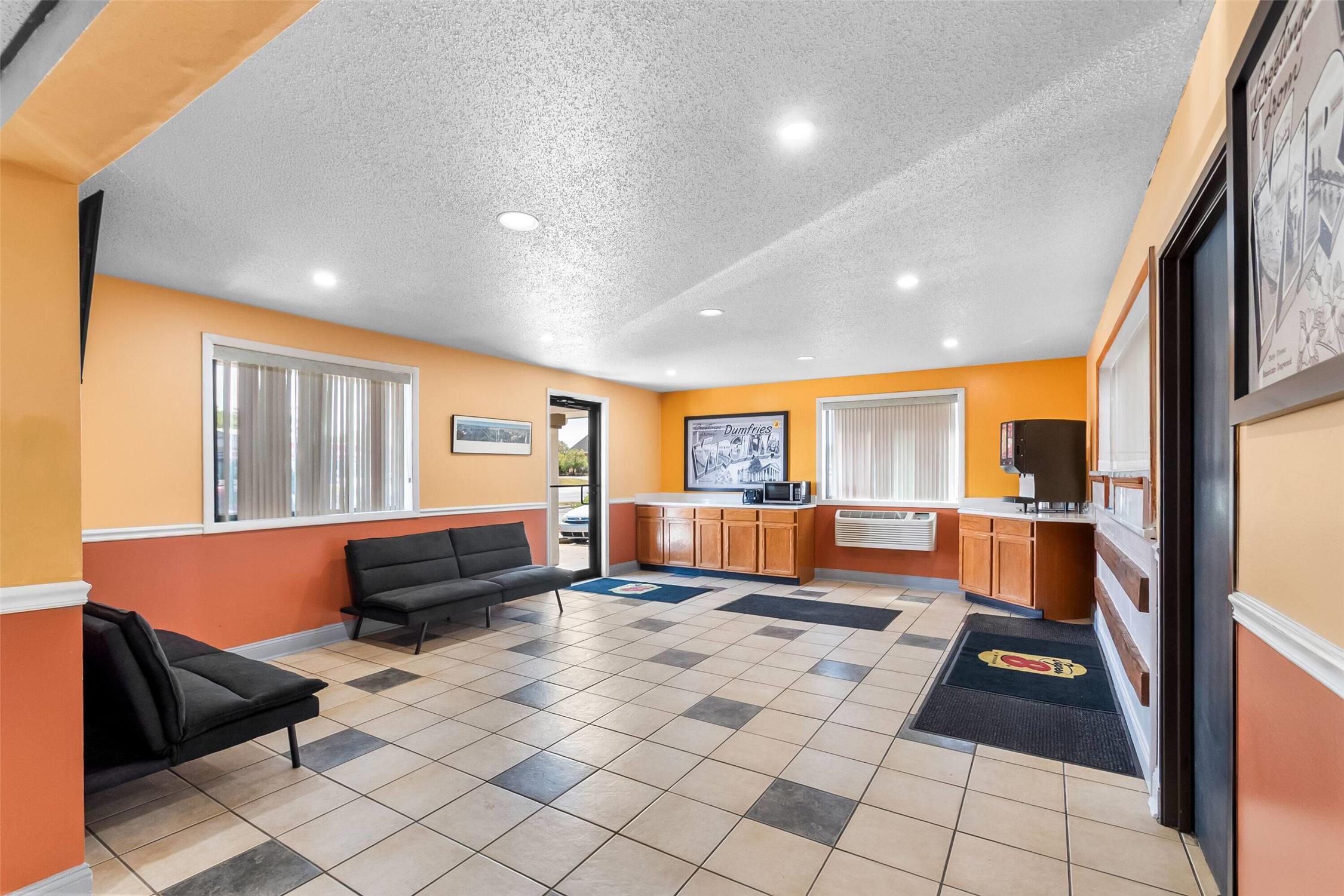Super 8 by Wyndham Dumfries/Quantico 11/24