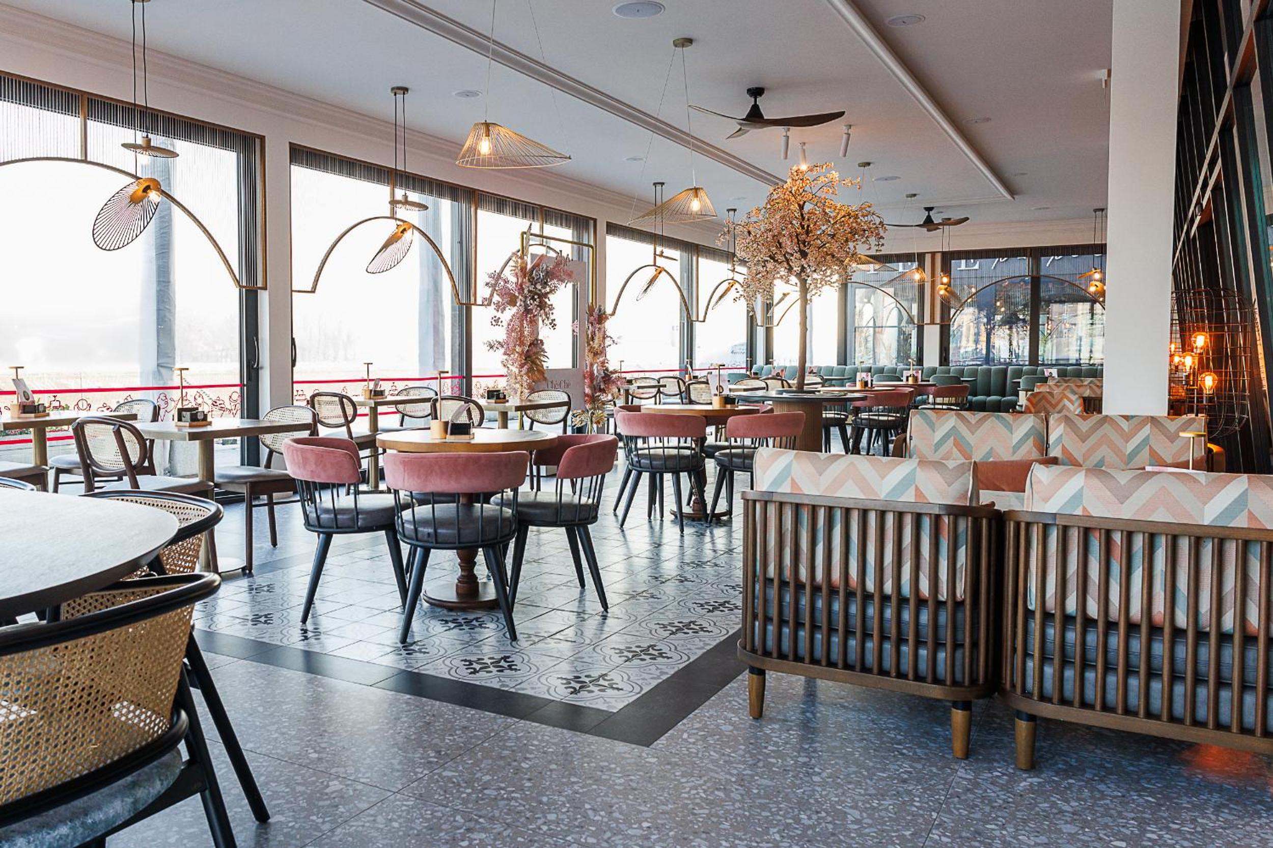 restaurant cafeteria
