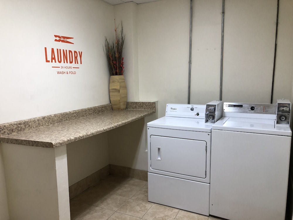 La Quinta Inn & Suites by Wyndham Fayetteville I-95 18/29