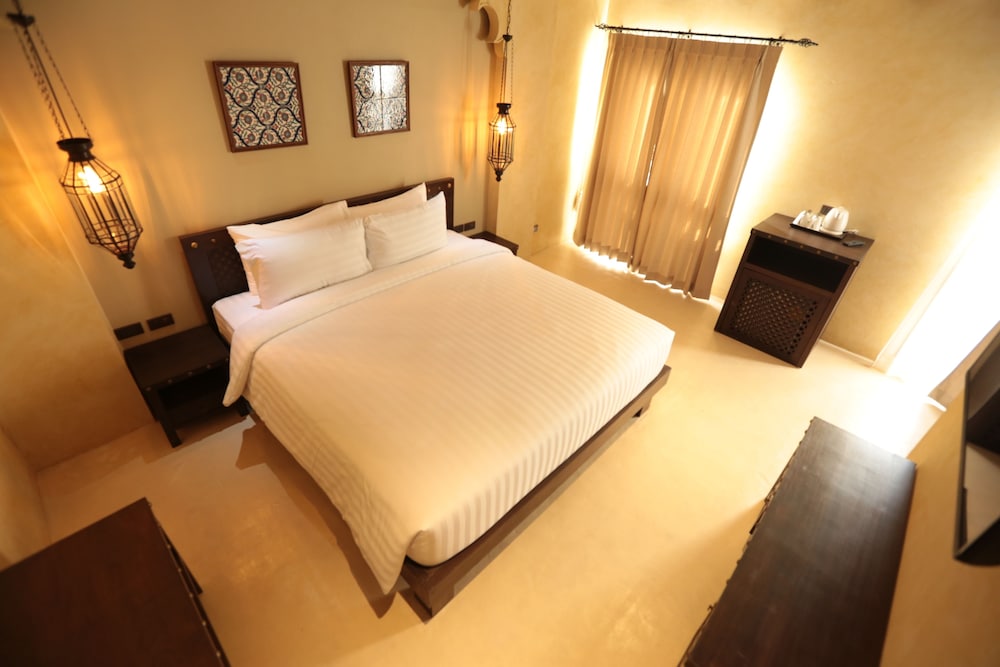 DEWAN BANGKOK 14/62
