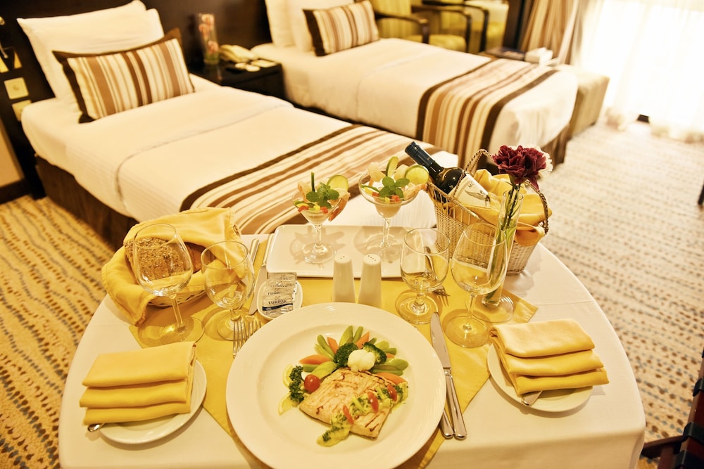 Golden Tulip Bahrain 58/78