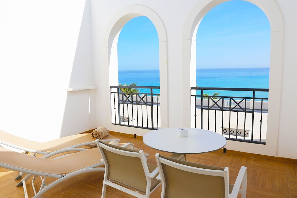 Royal Palm Resort & Spa - Adults Only 37/63