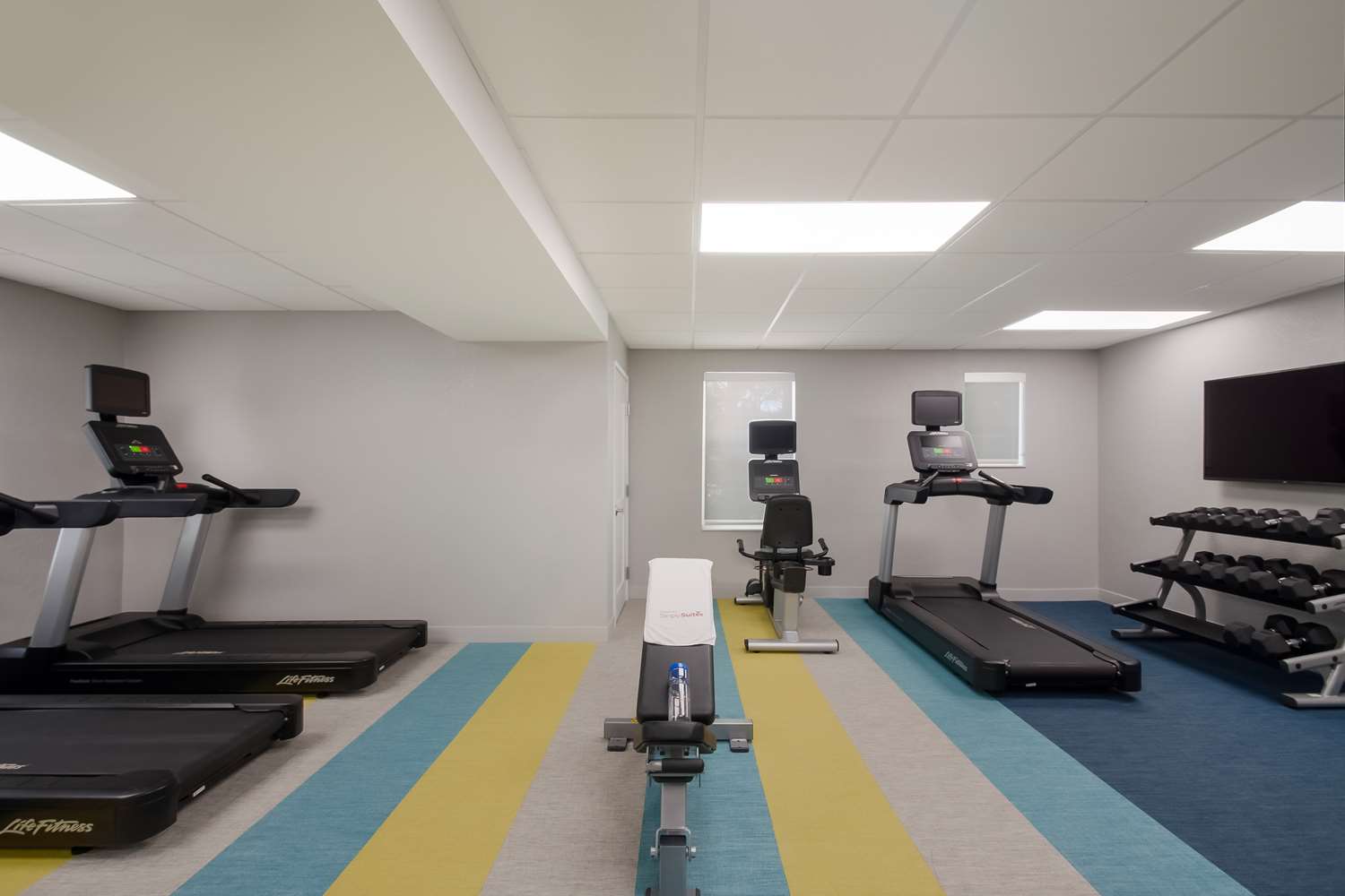 Sonesta Simply Suites Falls Church 6/18