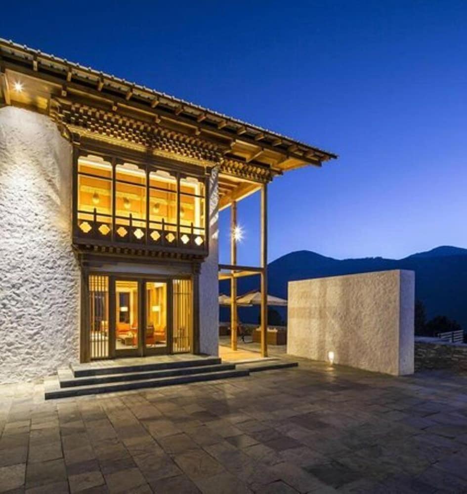 DHENSA BOUTIQUE RESORT 5/33