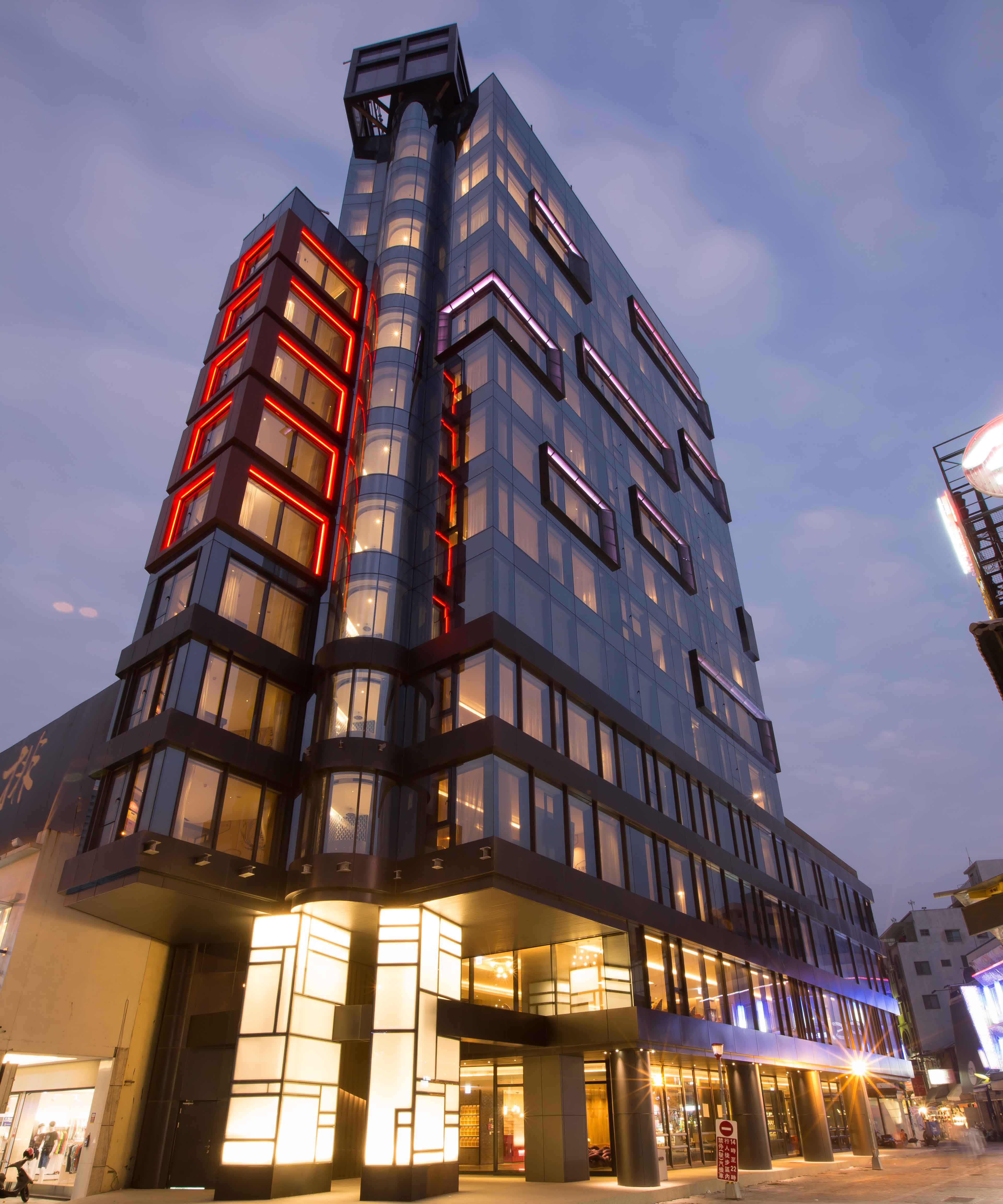 HOTEL INDIGO KAOHSIUNG CENTRAL PARK 4/77