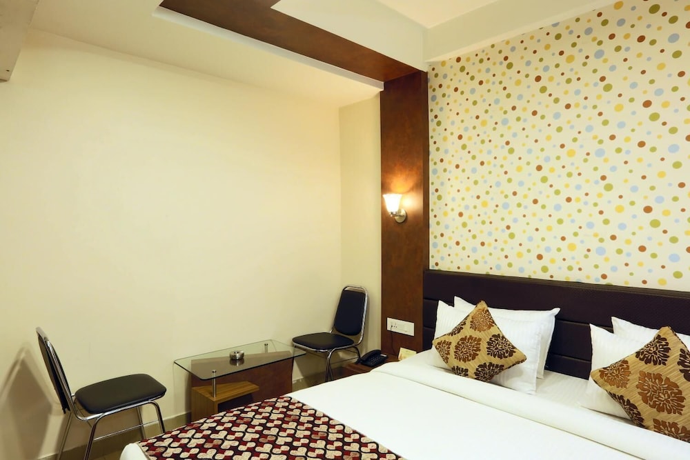 Hotel Sj International 9/40