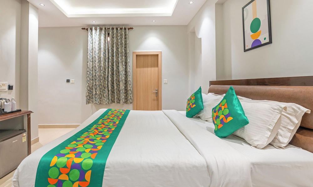 Hotel Paras International 19/49