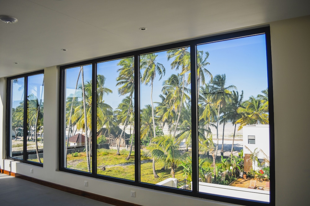 TOA Hotel & Spa 41/58