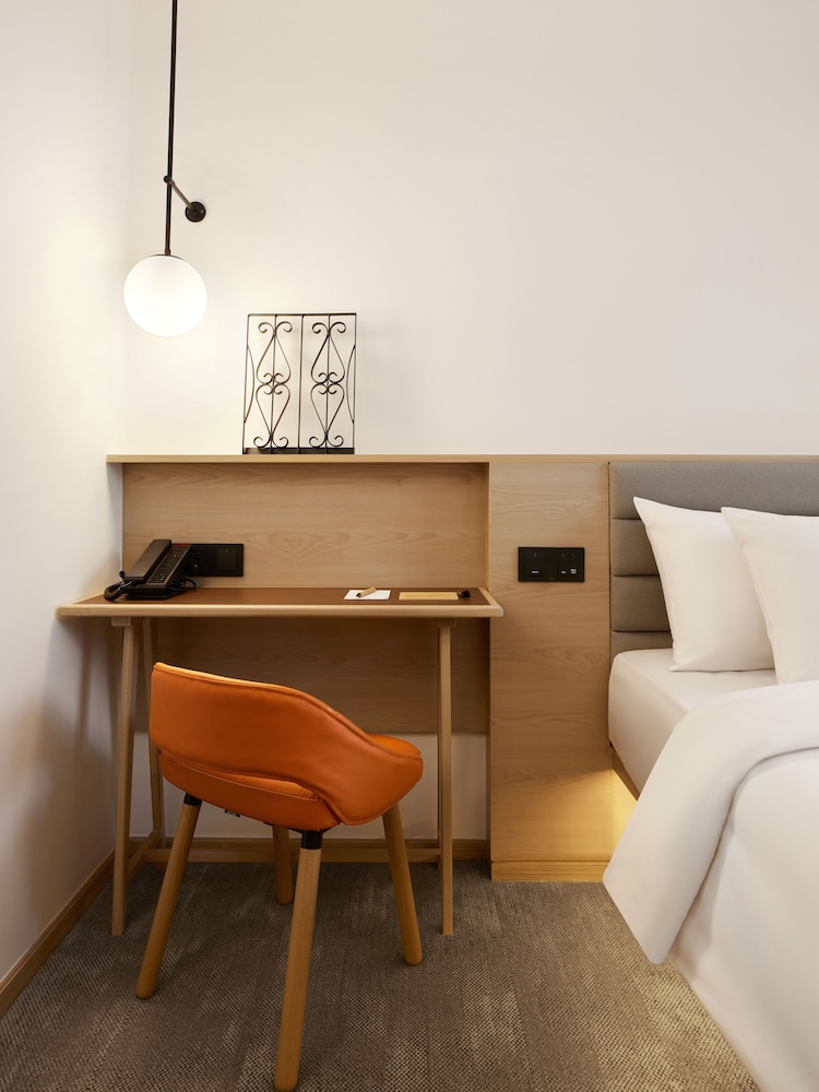 ASAI Bangkok Sathorn 8/42