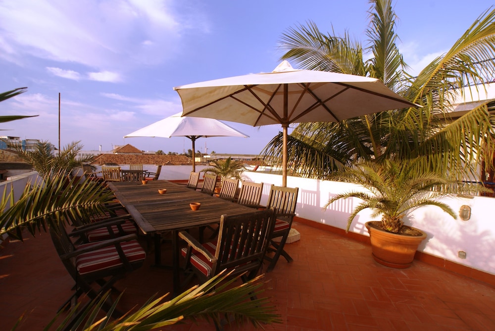 Le Residence Hotel 50/50