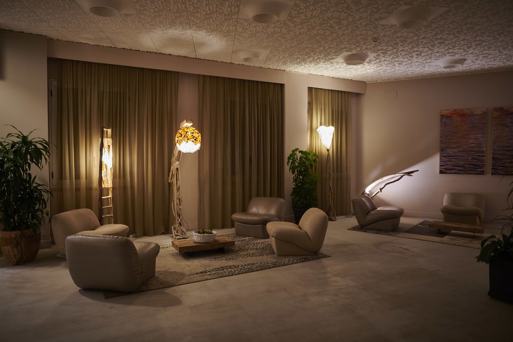 Hotel Tirreno Formerly Sea Club Tirreno 20/50