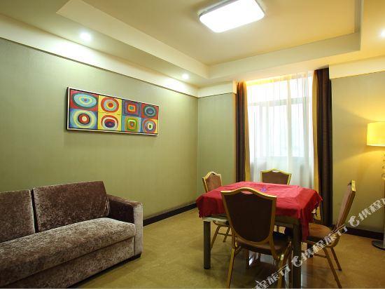 Eastern Kaiyue Business Hotel 13/23