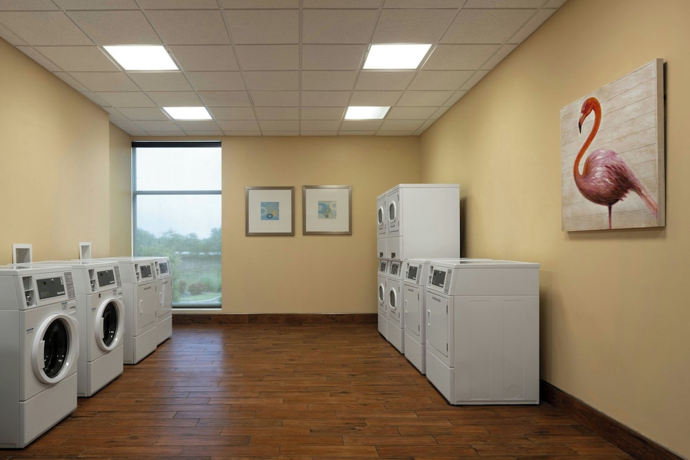 TownePlace Suites Orlando at Flamingo Crossings Town Center/Western Entrance 33/69