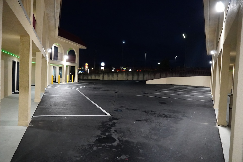 Timberland Inn & Suites 58/63