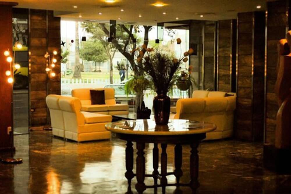 Hotel Mayoral 47/61