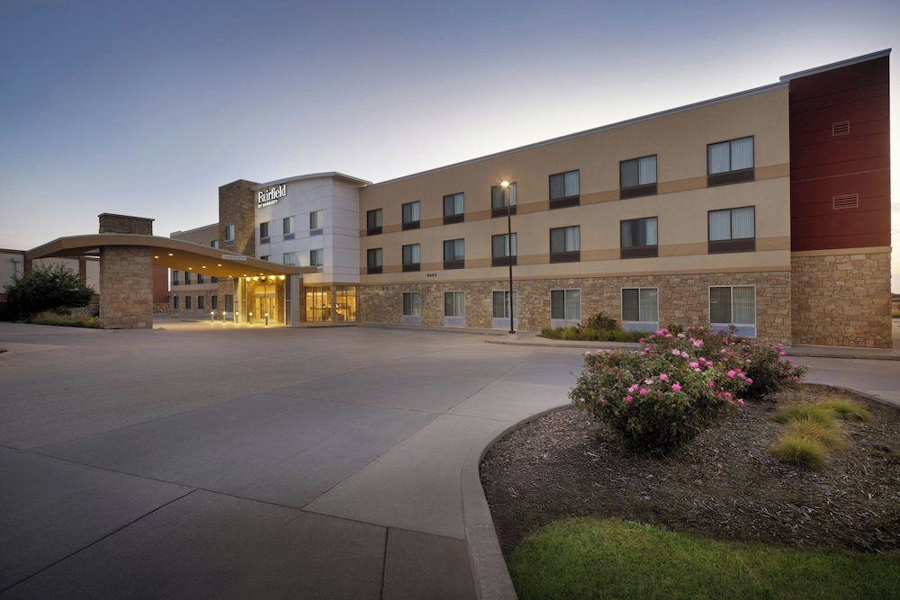 Fairfield Inn And Suites By Marriott Lincoln Southeast 9/64