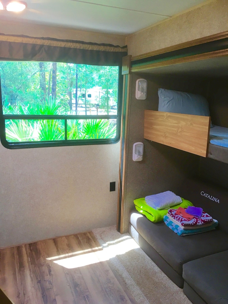Enduro Rv Citrus Valley Resort 25/73