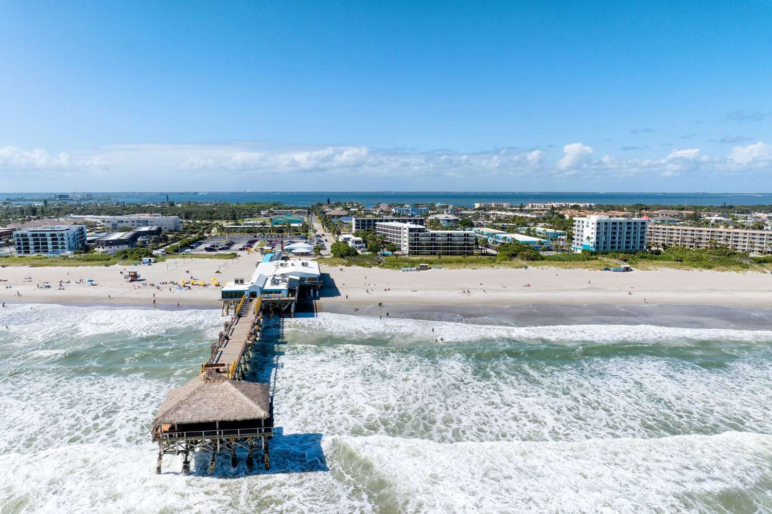La Quinta Inn & Suites by Wyndham Cocoa Beach Oceanfront 43/54
