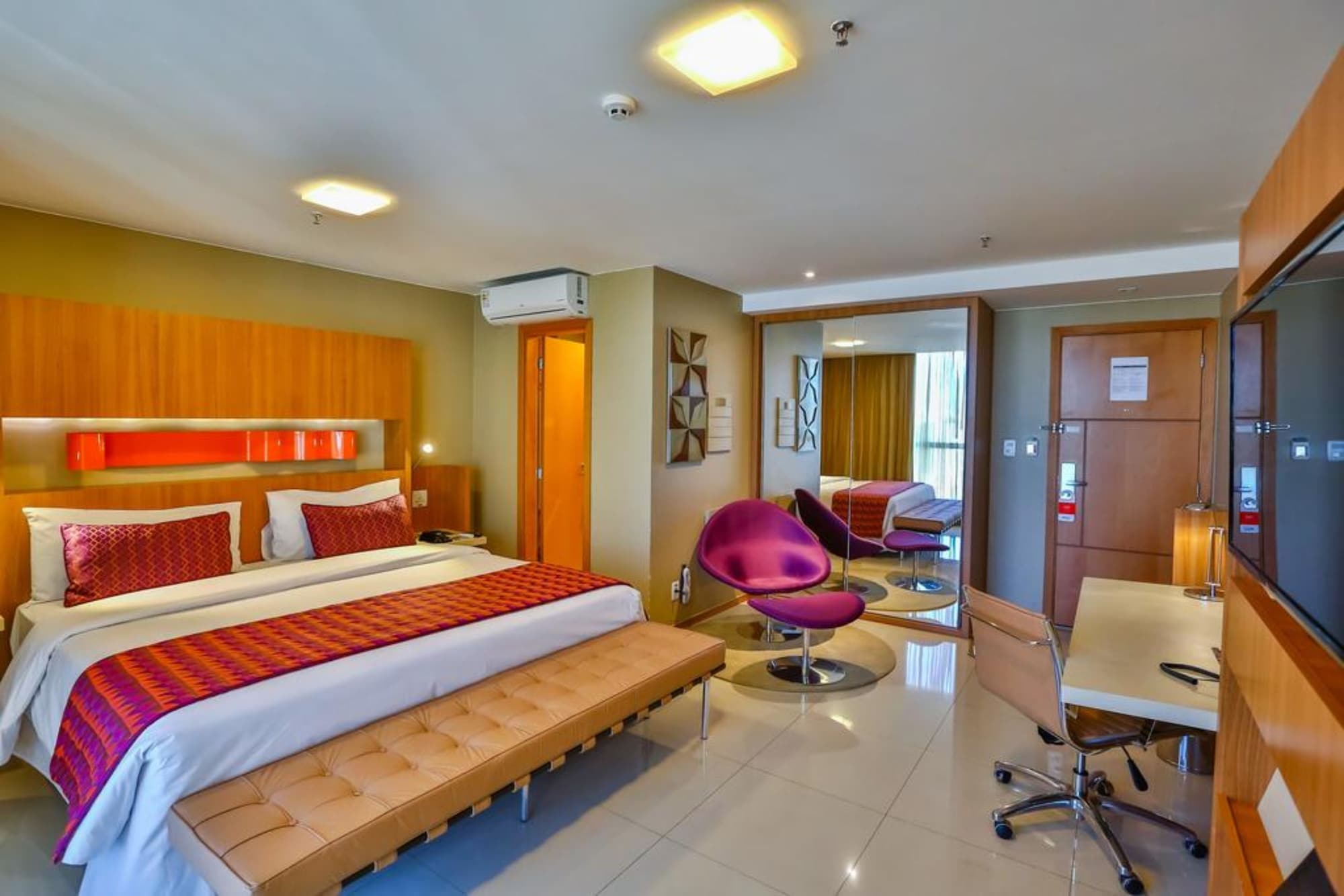 Superior, King Bed