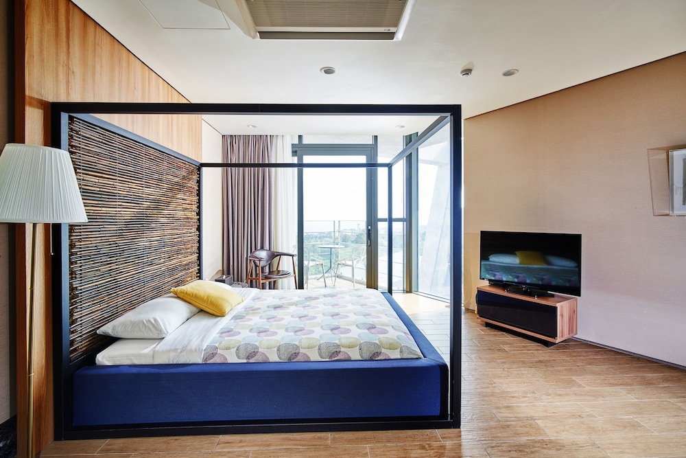 Jeju Bom Museum Stay 23/75