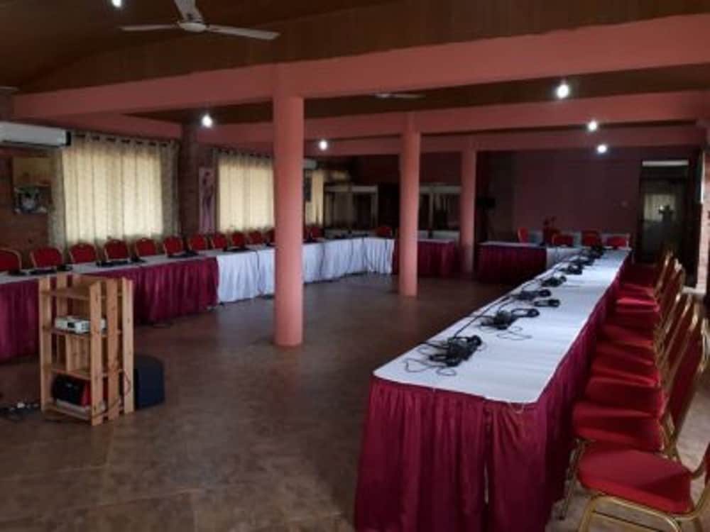 Bojo Beach Resort 29/50
