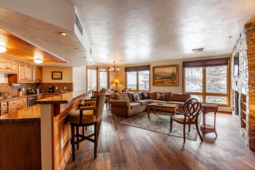 The Caledonian By All Seasons Resort Lodging 62/80