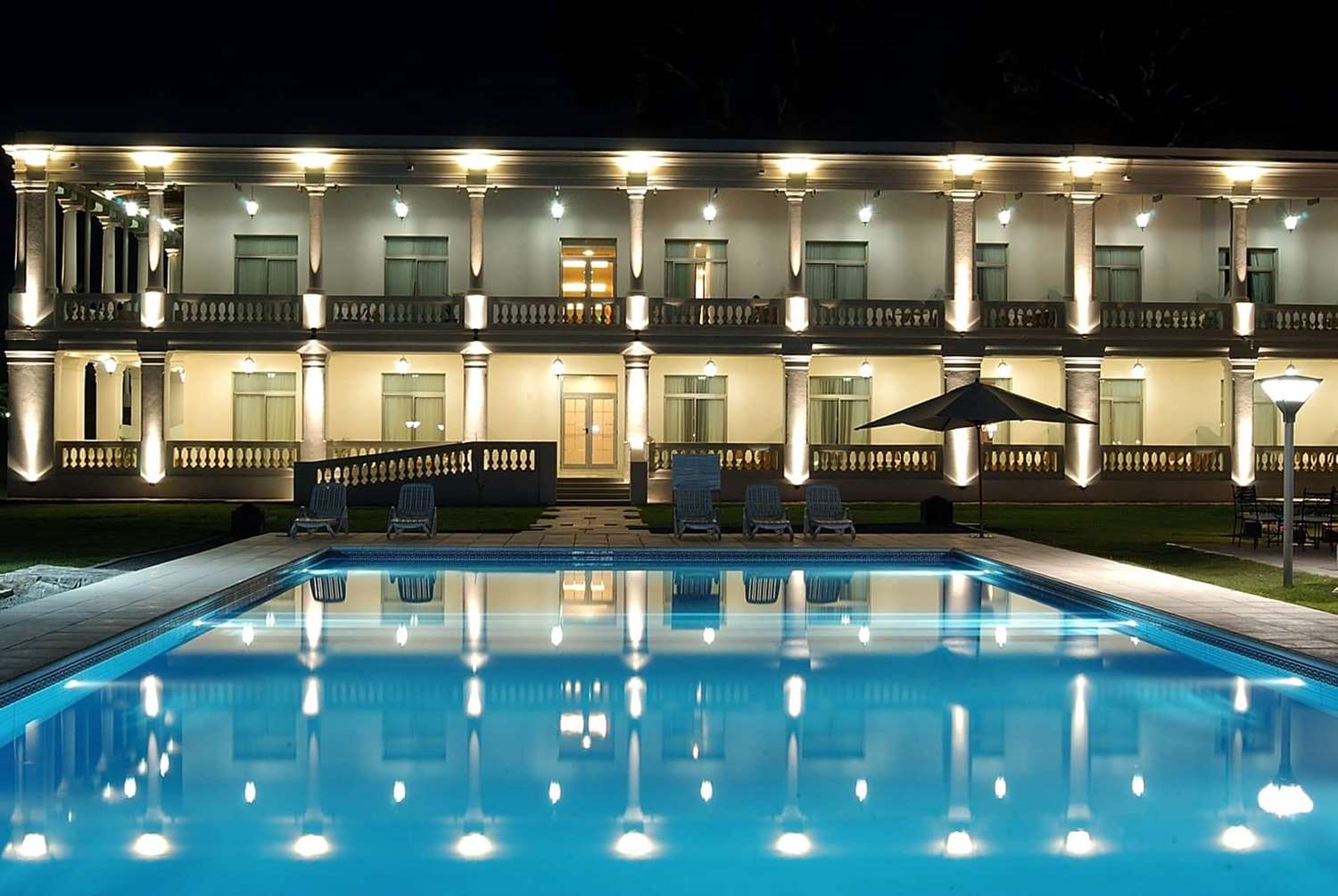 Howard Johnson by Wyndham Hotel Casino Sierras Alta Gracia 1/5