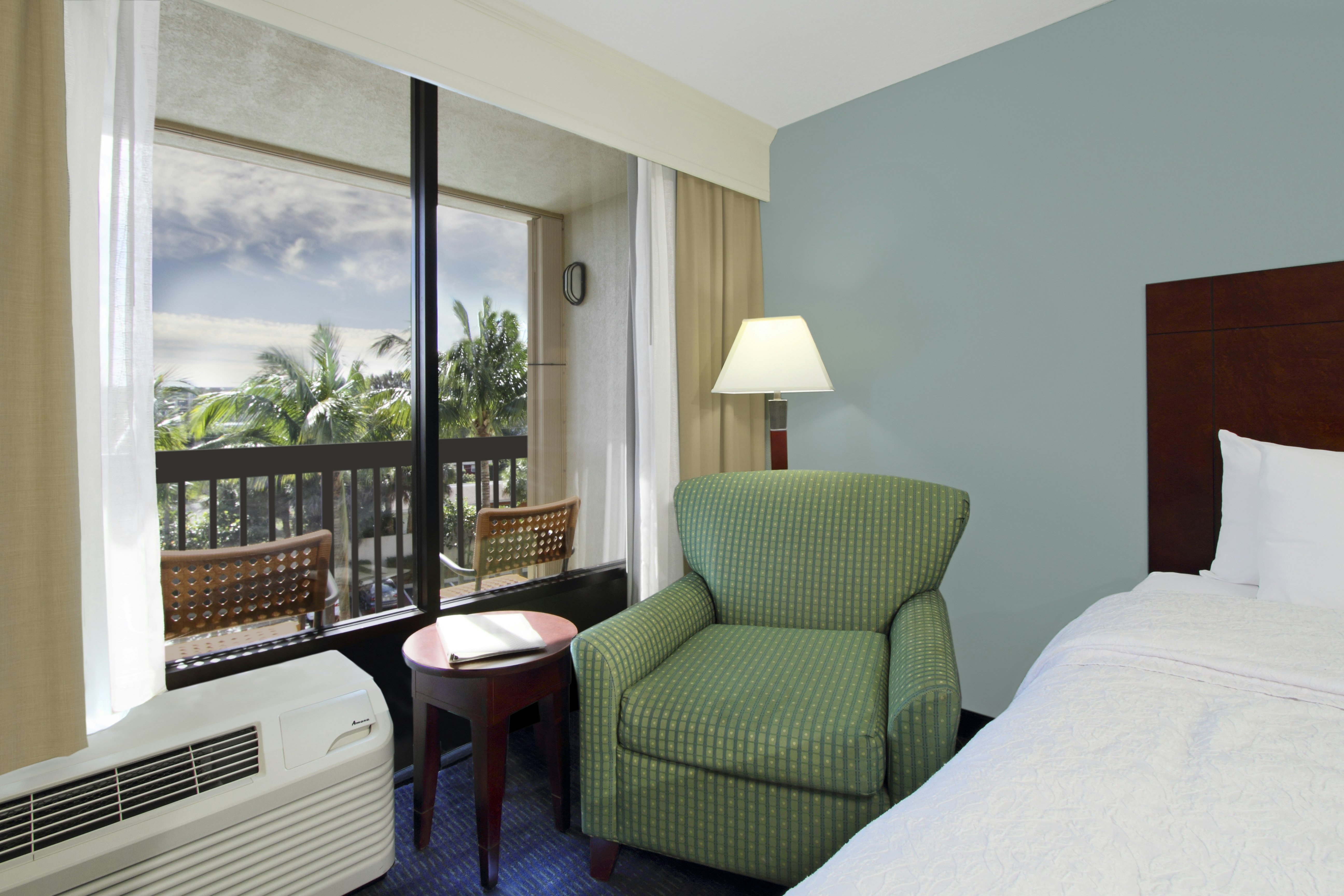 Hampton Inn Cocoa Beach/Cape Canaveral 19/41
