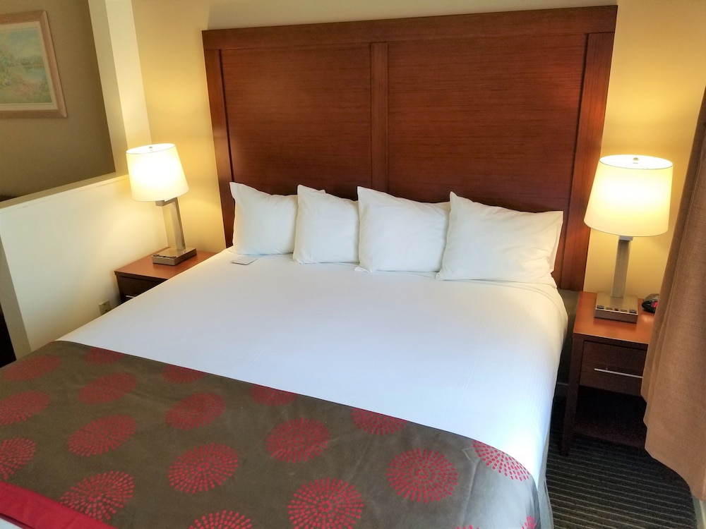 Ramada by Wyndham Bakersfield North 13/44
