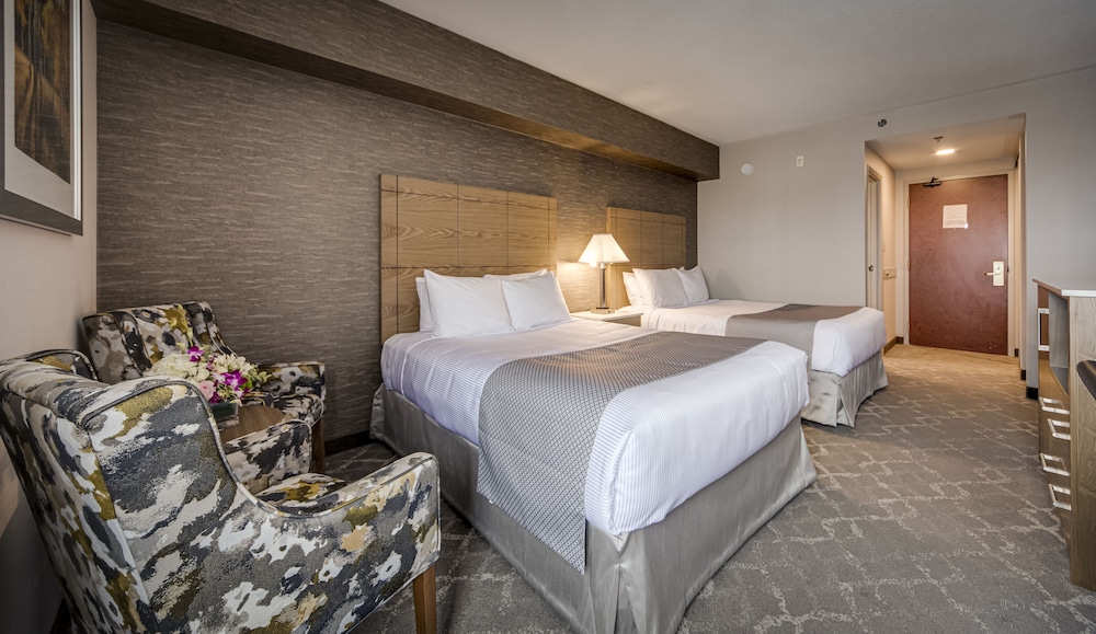 Monte Carlo Inn Vaughan Suites 6/65